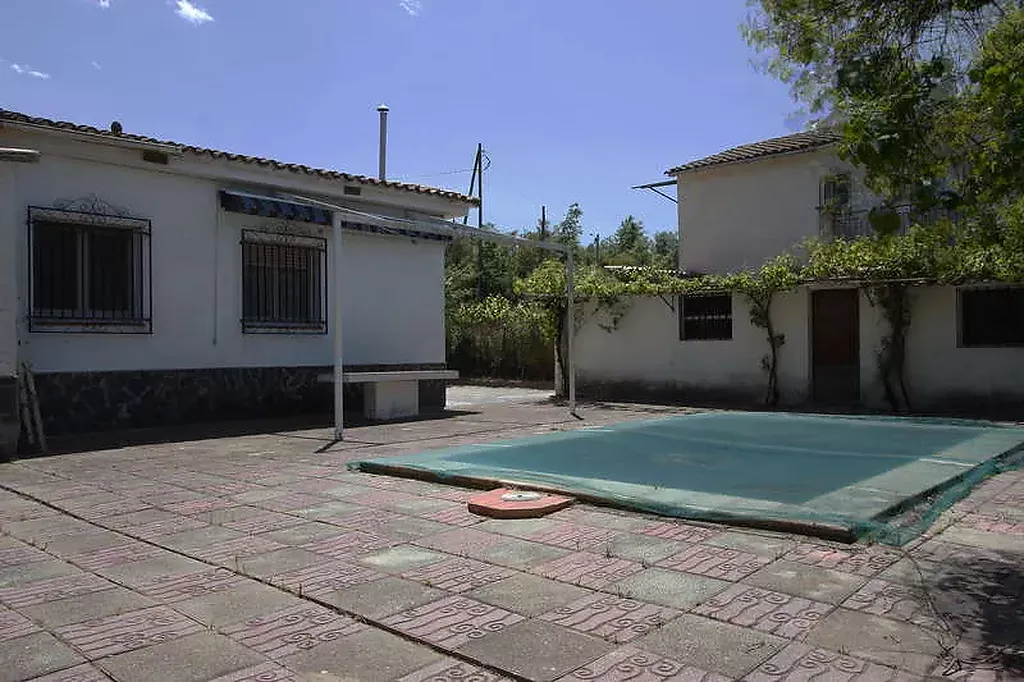 Casa en venda, planta baixa, aïllada, amb jardí i piscina a Vilobí d'Onyar, Girona