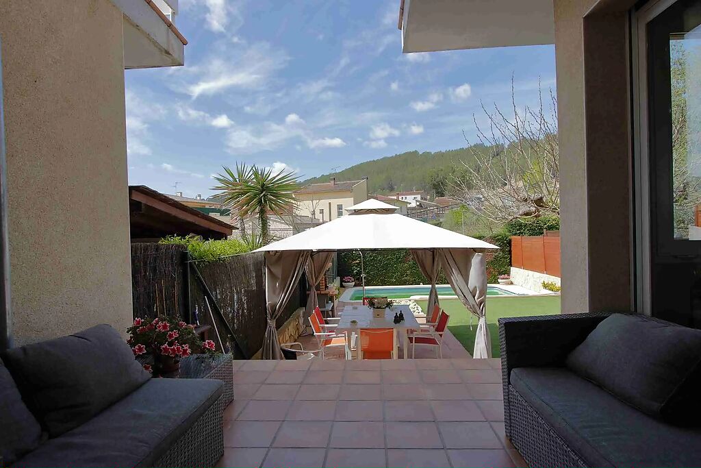 Casa con jardín y piscina en venta en Montagut, Sant Julià de Ramis, Sarrià de Ter