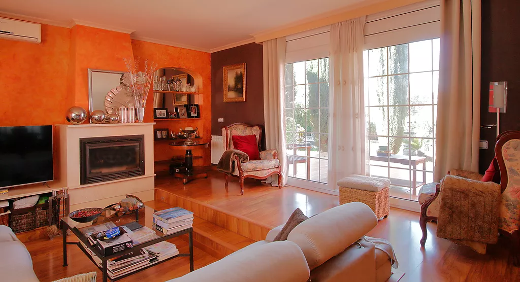 Casa Especial a Palau Girona